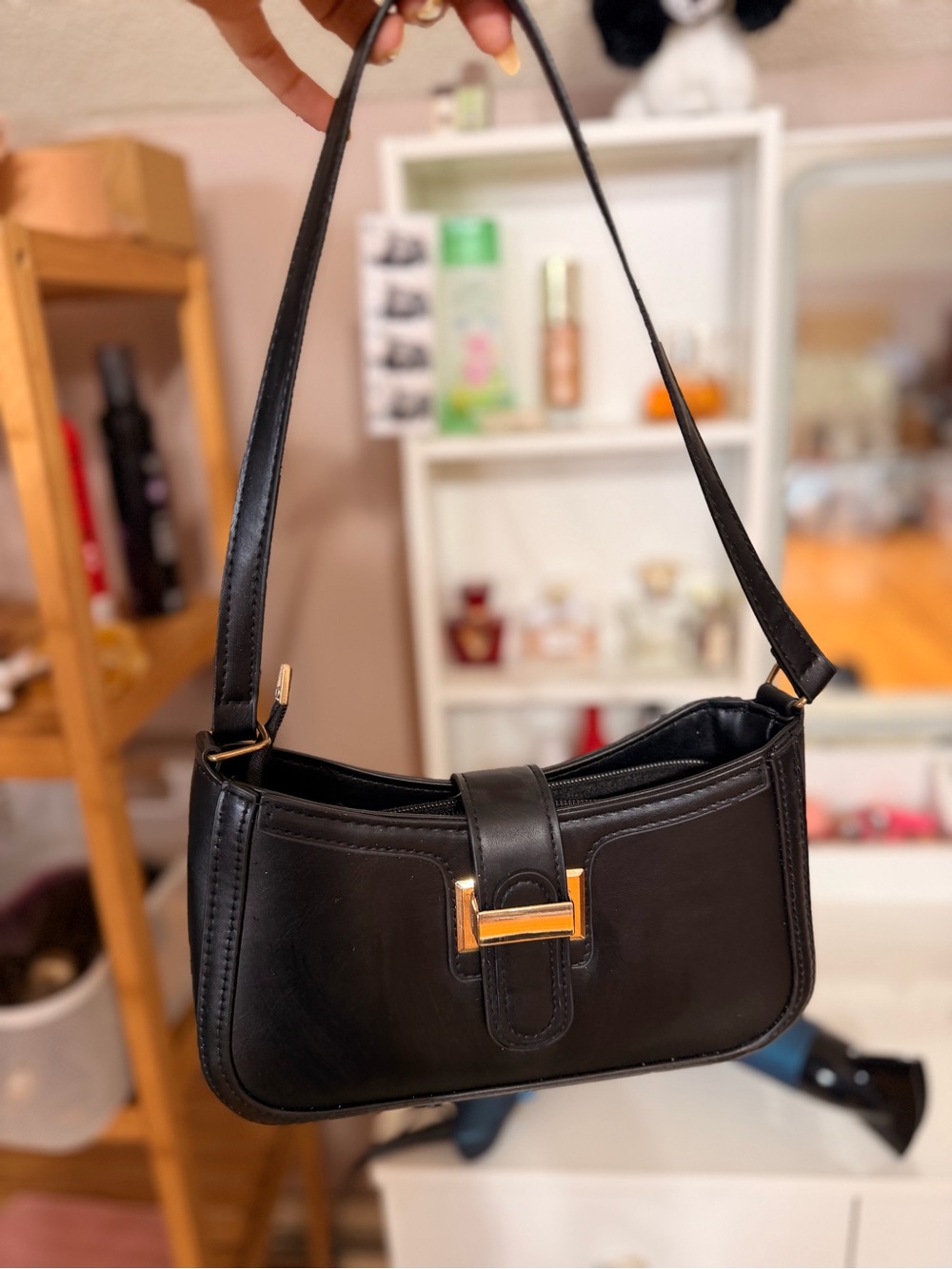 Classic Black Shoulder Bag with Gold Accent